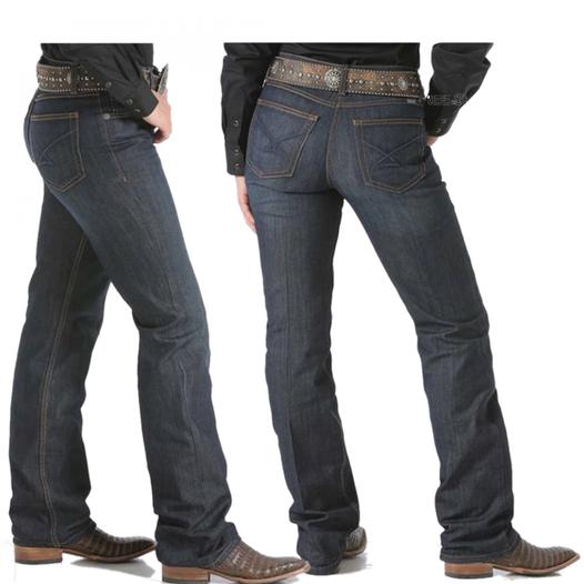 The Jenna, with it's relaxed fit, performance rise and straight leg is ready-made for the arena. Dark stonewash denim with complementing tint and tobacco accent stitching features a simple signature back pocket stitch in tonal blue. 11oz Denim. Performanc